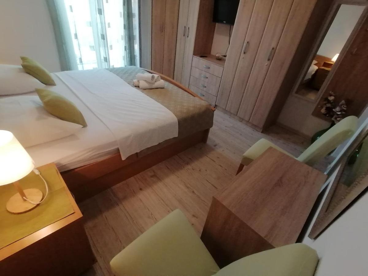 Apartmani Niki Hvar Hvar Town Exterior foto