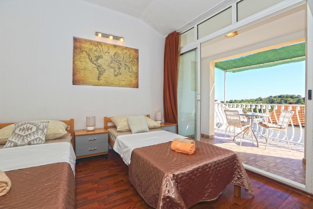 Apartmani Niki Hvar Hvar Town Zimmer foto